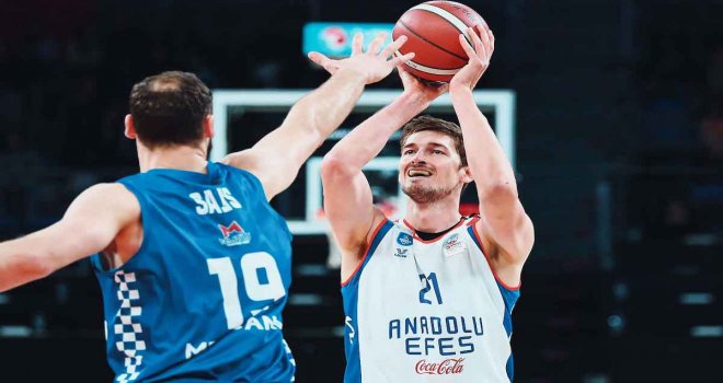 Anadolu Efes, Berlin deplasmanında