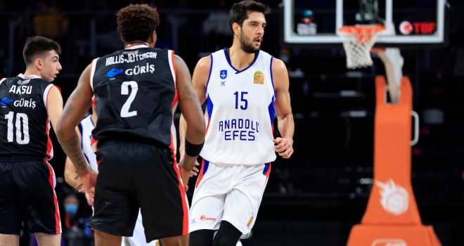 Anadolu Efes, Beşiktaş'ı mağlup etti