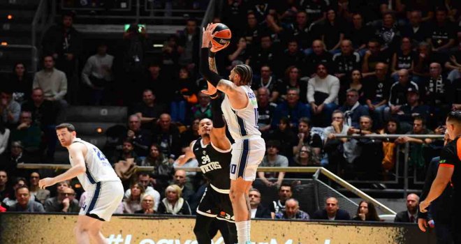 Anadolu Efes, İtalya'da kayıp
