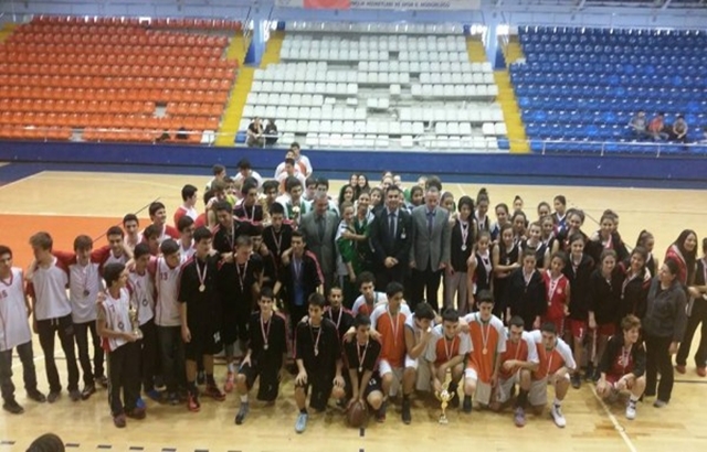 Antalya Liseler Arası Basketbol Şampiyonası sona erdi...