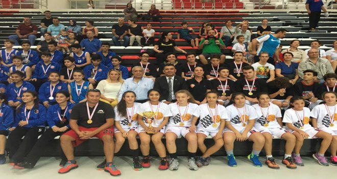 Antalya'da U14 şampiyonları belli oldu