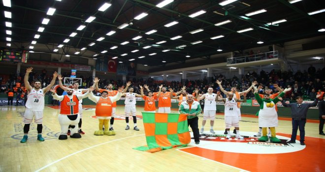 Banvit, çeyrek final için sahada