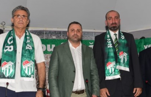 Bursaspor Baş ile devam ediyor menajer Murat Konuk