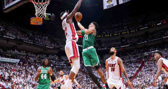 Celtics pes etmedi