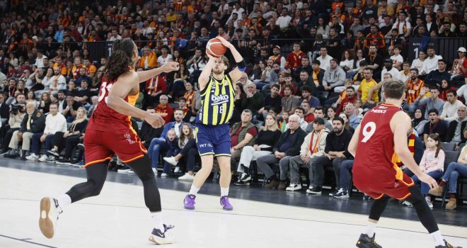Derbinin galibi Fenerbahçe Beko