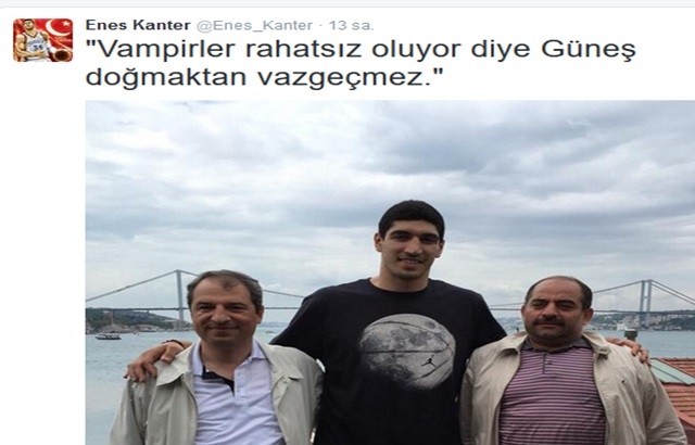 Enes Kanter Zekeriya Öz'le fotoğraf paylaştı