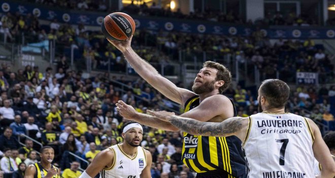 Fenerbahçe Beko, Asvel engelini aştı