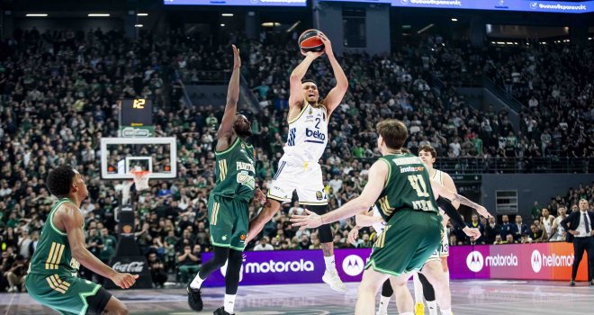 Fenerbahçe, Panathinaikos'u deplasmanda devirdi
