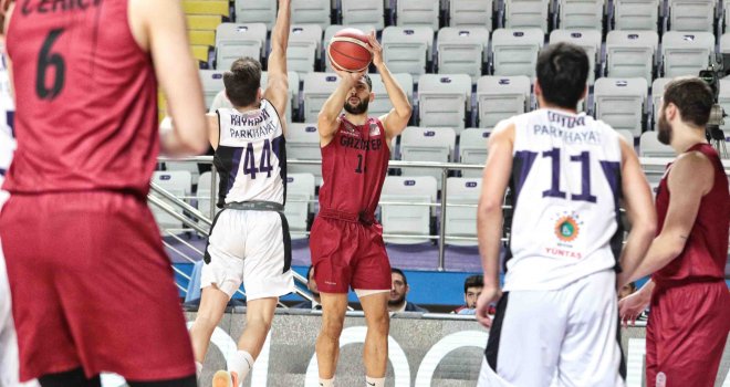 Gaziantep Basketbol'un Afyon'da 100'ü güldü
