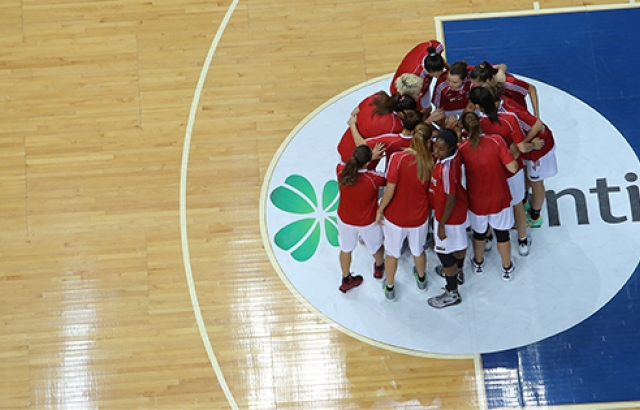 Potanın Perileri final için İspanya karşısında