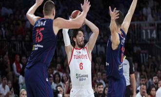 A Milliler Sırbistan karşısında sonunu getiremedi