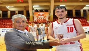 AFYON BELEDİYESPOR'DAN OYUN KURUCU TRANSFERİ