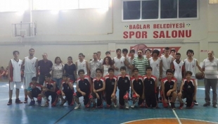 Bağlar Belediye yaz spor okulu çalışmalarına devam ediyor