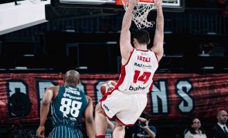 Bahçeşehir Koleji serisini Anadolu Efes galibiyetiyle sürdürdü