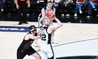 Beşiktaş, Erokspor'u farklı geçti