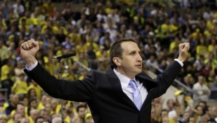 DAVİD BLATT, CLEVELAND'IN BAŞINA GEÇTİ
