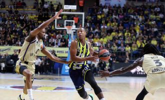 Fenerbahçe, Barcelona'yı eli boş gönderdi