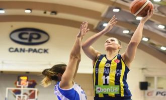 Fenerbahçe, Polonya'da galip...