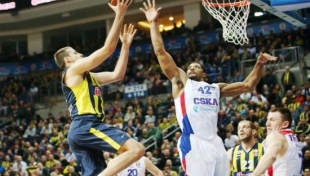 Fenerbahçe Ülker, CSKA'yı deviremedi