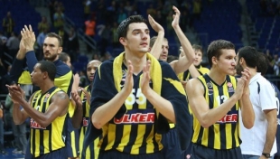 Fenerbahçe Ülker, Pana deplasmanında