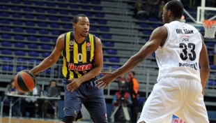 Fenerbahçe Ülker, Turow'u rahat geçti