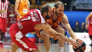 Galatasaray, Olympiacos'tan fark yedi