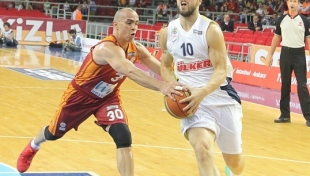 GALATASARAY SERİYİ YİNE EŞİTLEDİ
