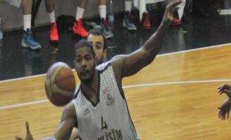 İzmir derbisi Gelişim Koleji'nin