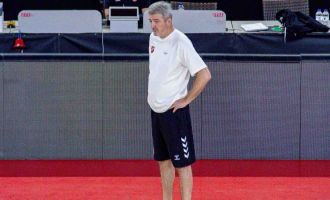 Karşıyaka'da Faruk Beşok dönemi sona erdi