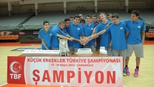 ŞAMPİYON BANVİTLİLER ÖDÜLLENDİRİLDİ