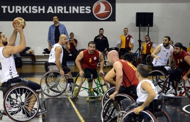 Basketbol Tekerlekli Sandalyesi Gold Spor