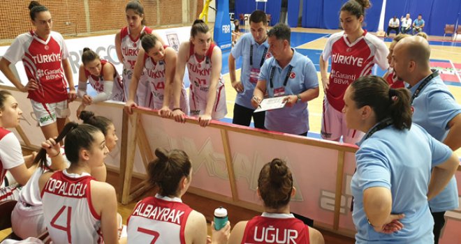 U20 Kız Milli Takımı Bulgaristan'a kaybetti