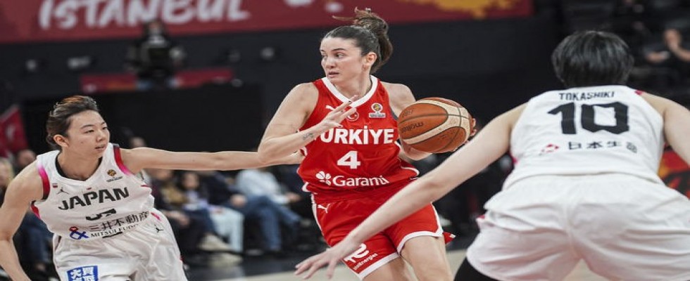 Potanın Perileri Japonya engelini aştı